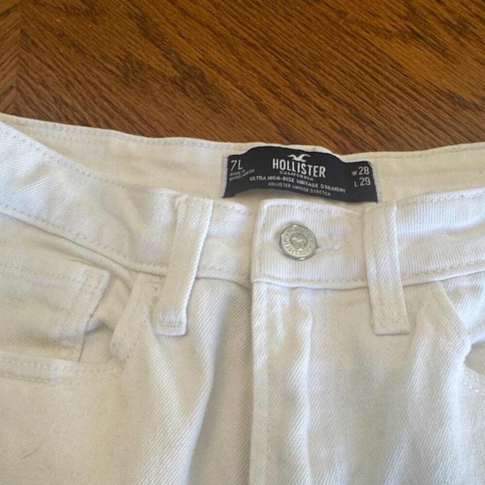 Hollister Ultra High Rise Vintage Straight White Jeans Size 7L Raw cut hem NWOT - Picture 4 of 6